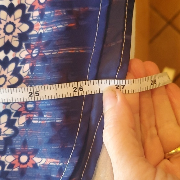 Candie's Long Sleeve Casual Vneck Button Down Sz. M Blouse Tunic - Picture 13 of 13